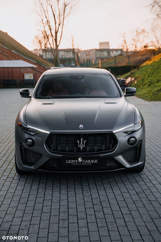 Maserati Levante Trofeo - 4