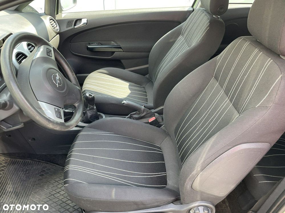 Opel Corsa - 17