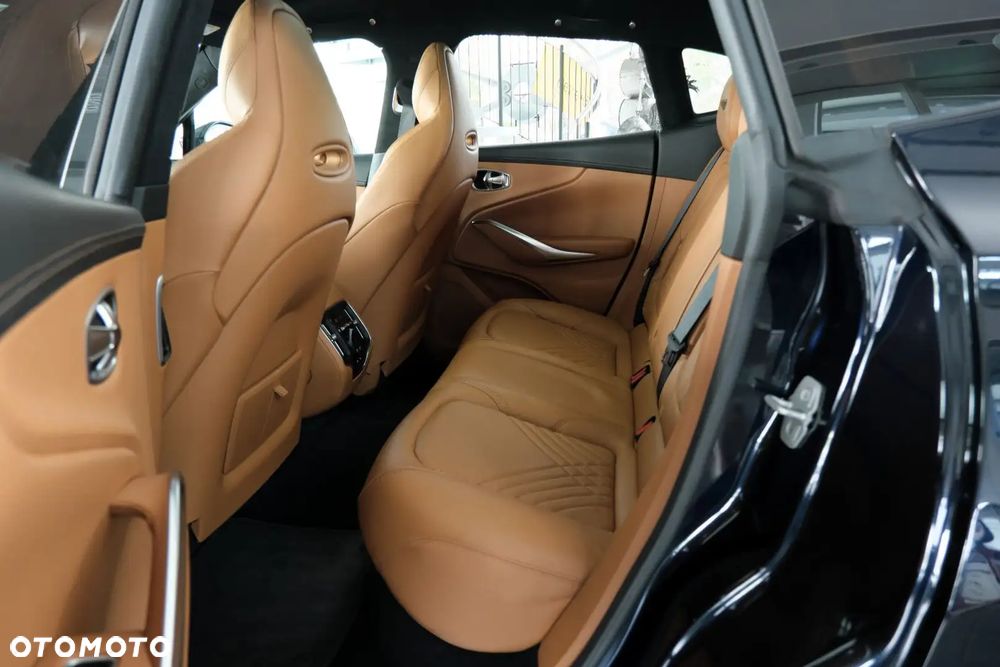 Aston Martin DBX Standard - 5