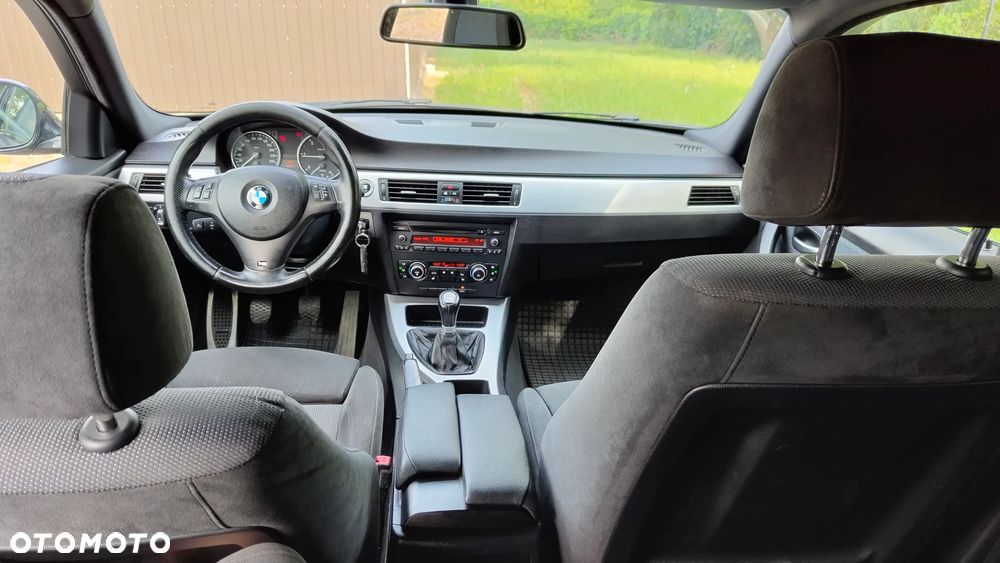 BMW Seria 3 320d xDrive - 7