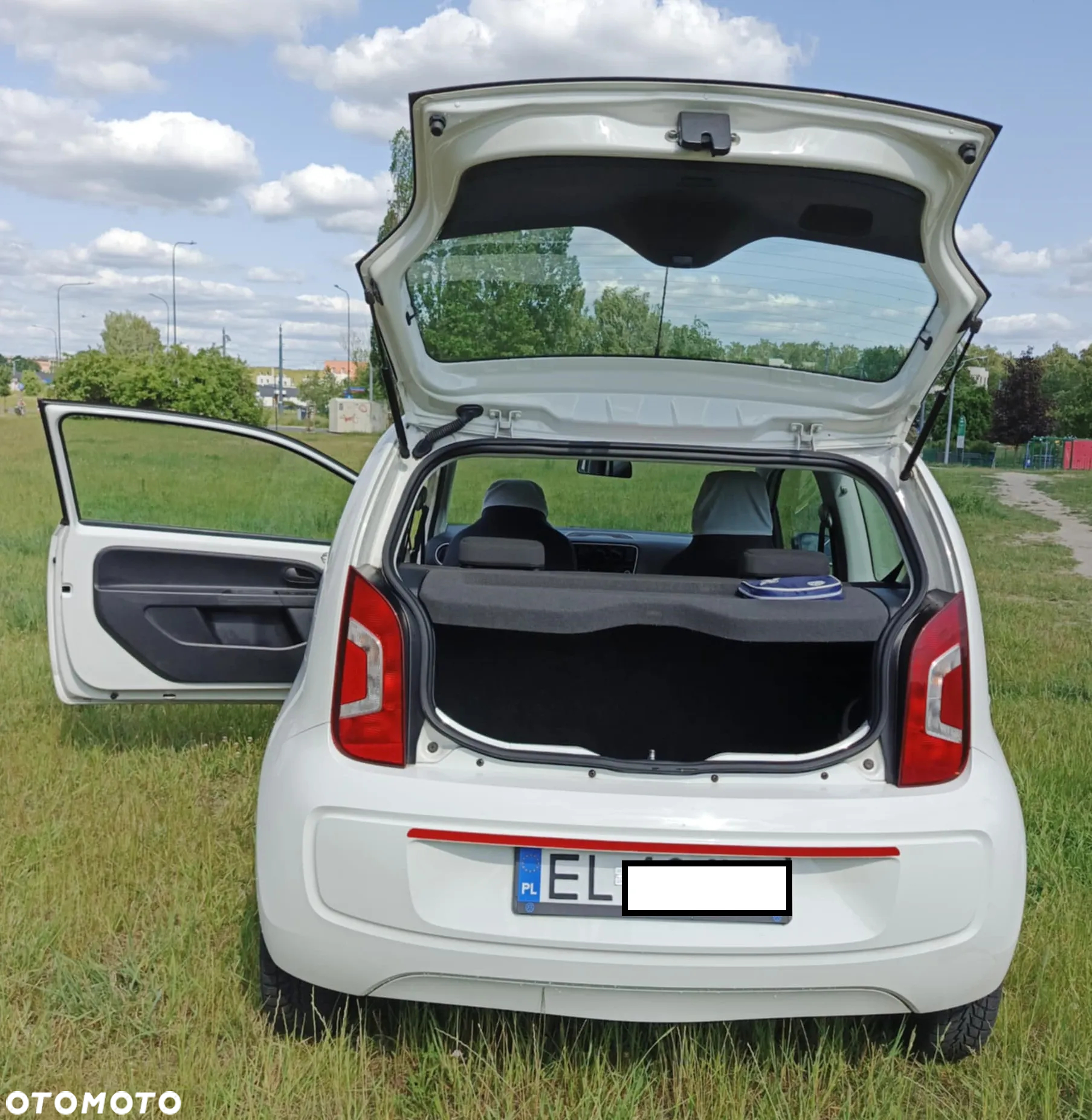 Volkswagen up! - 4