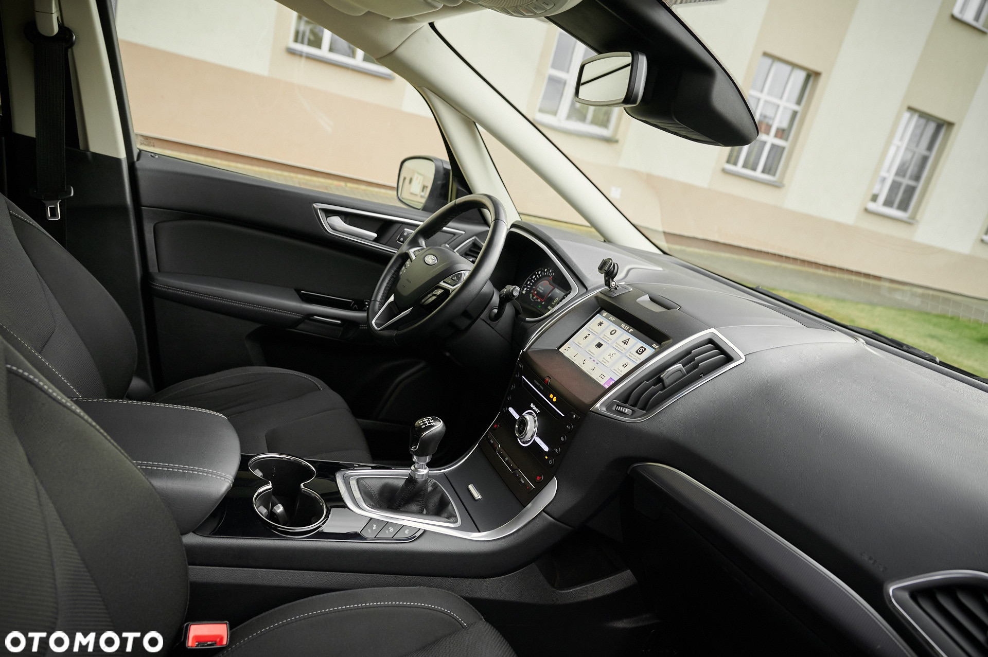 Ford S-Max - 25
