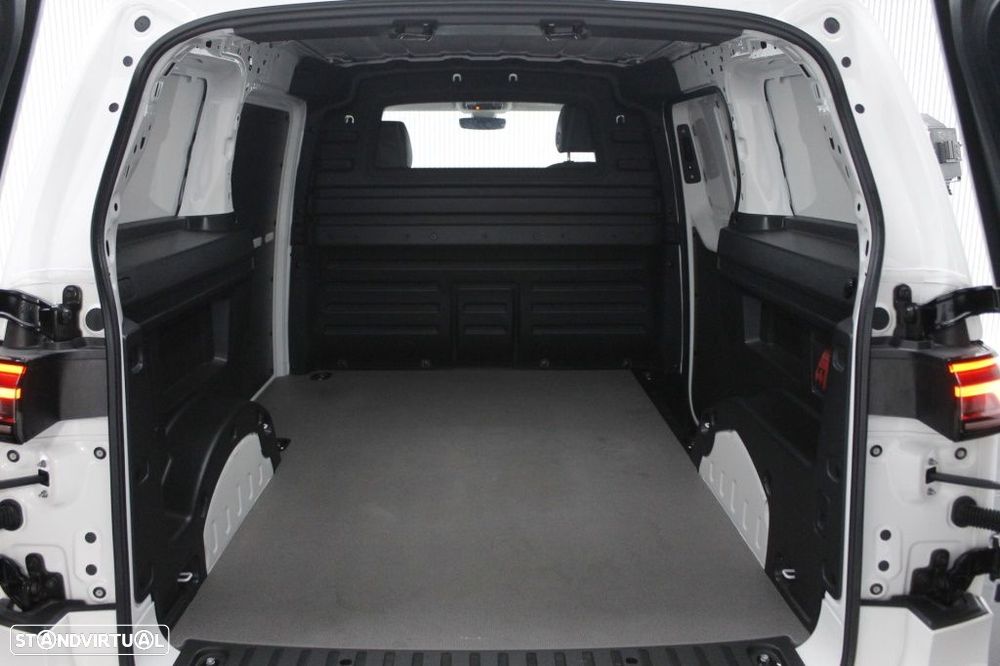 VW id-buzz Cargo - 28