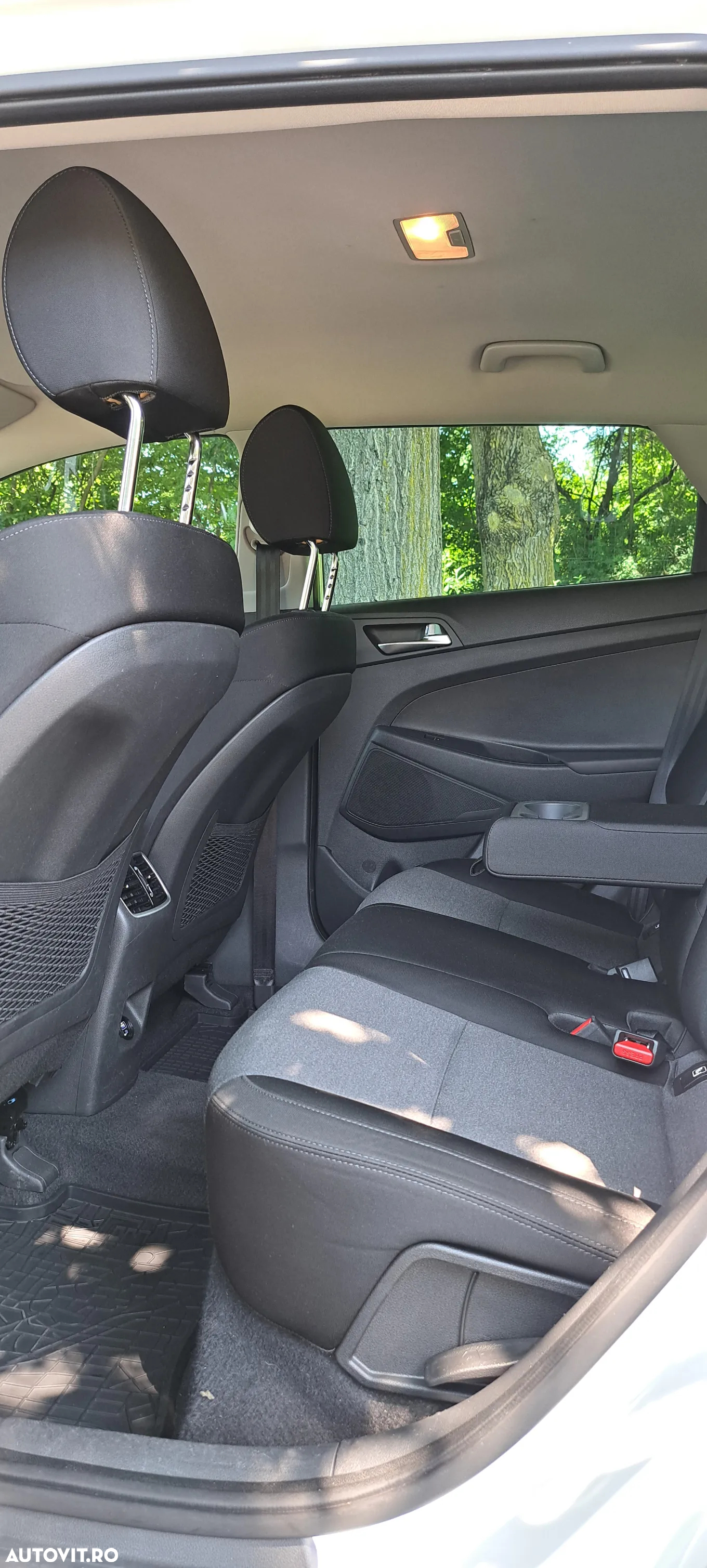 Hyundai Tucson 1.6 T-GDi 4WD 7DCT Style - 4