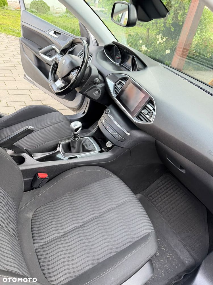 Peugeot 308 1.6 BlueHDi Active S&S - 9