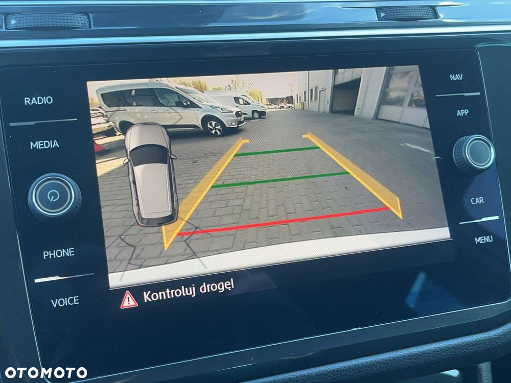 Volkswagen Tiguan - 38