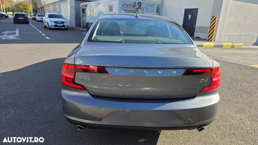 Volvo S90 D4 Momentum - 9