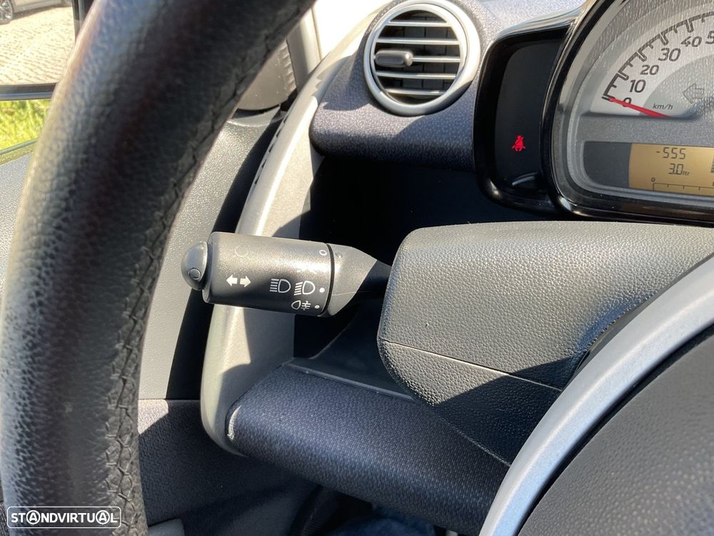 Smart ForTwo Coupé 1.0 mhd Passion 71 Softouch - 19