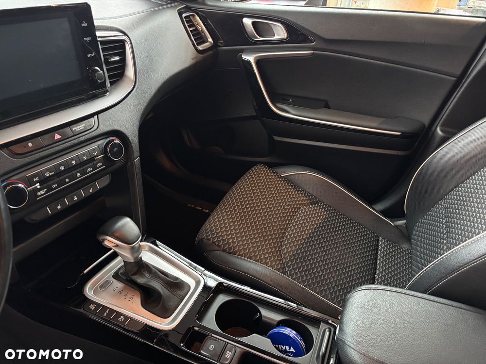 Kia XCeed 1.6 GDI PHEV L DCT - 9