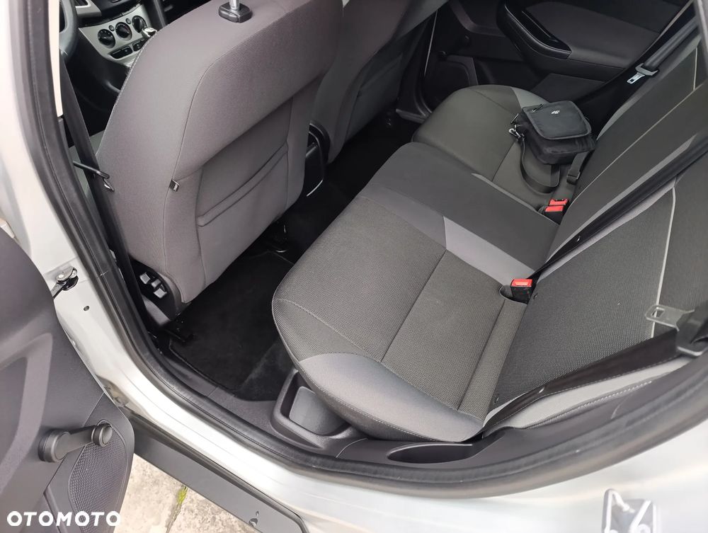 Ford Focus 1.6 TDCi DPF Titanium - 19