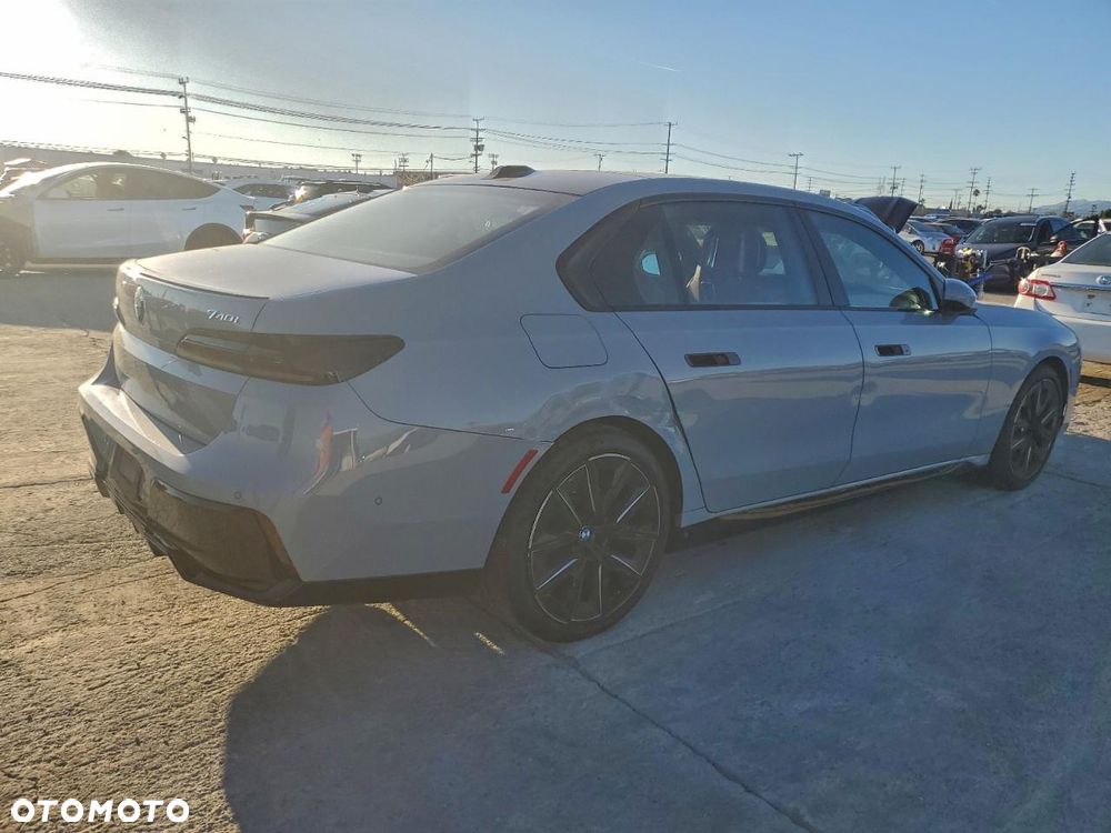 BMW Seria 7 - 4