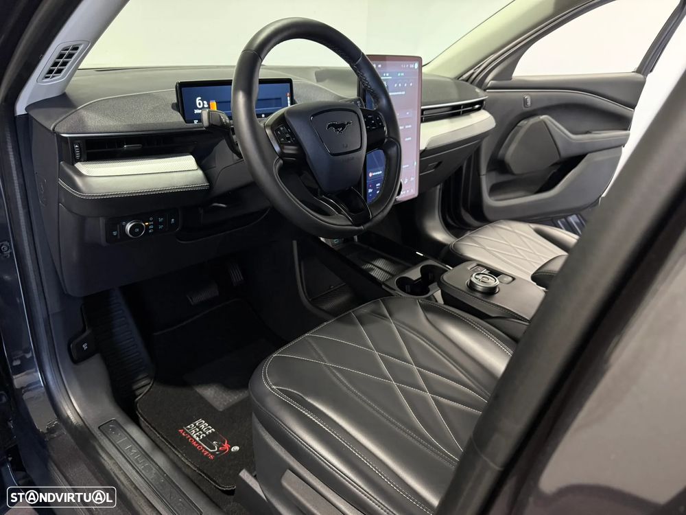 Ford Mustang Mach-E Standard - 20