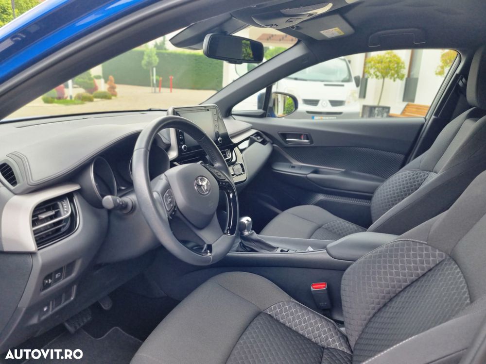 Toyota C-HR Style Selection - 23