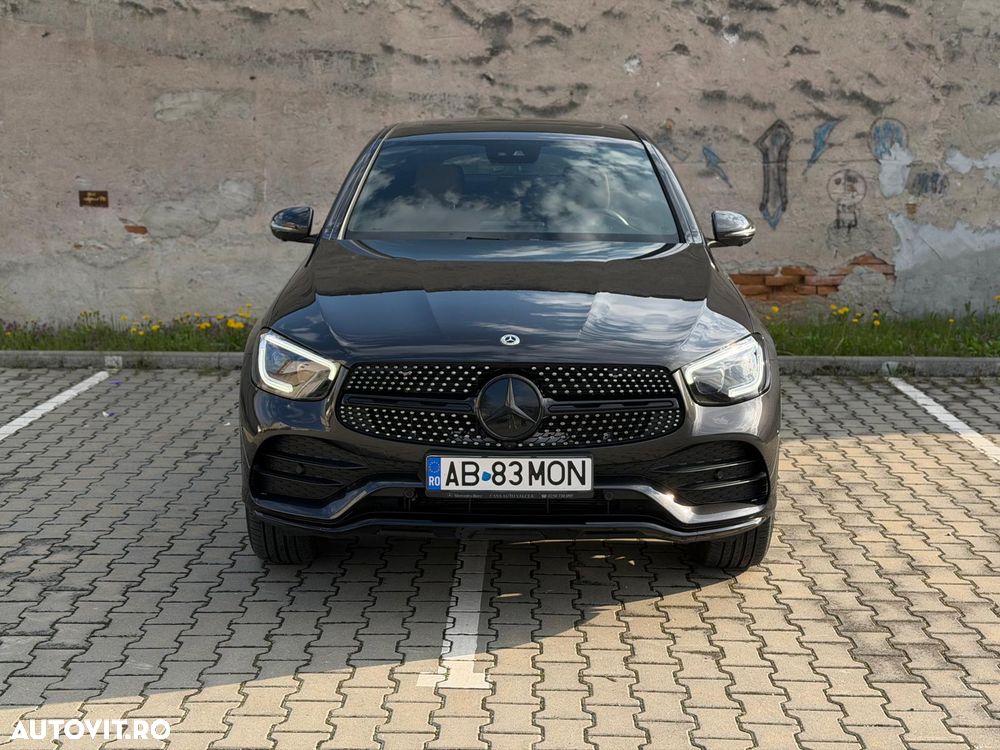 Mercedes-Benz GLC Coupe 300 e 4MATIC - 8