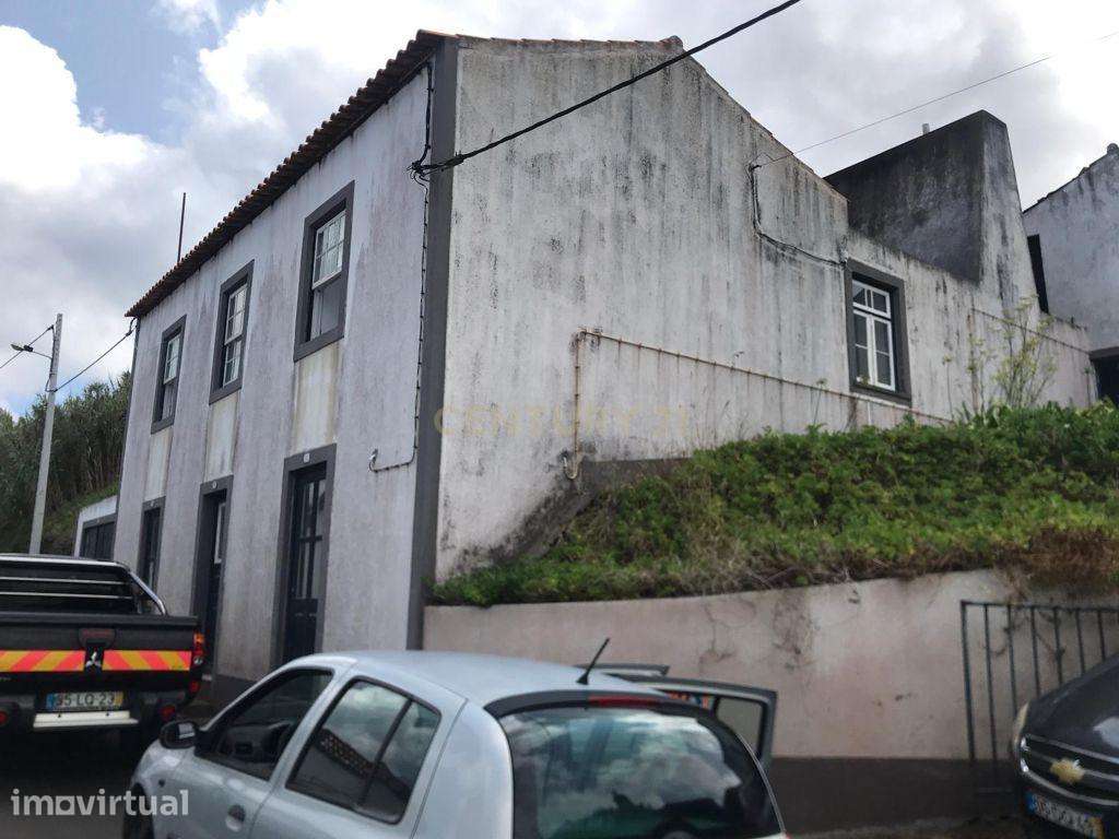 Casa para Recuperação em São Mateus, Santa Cruz da Graciosa - Grande imagem: 3/5