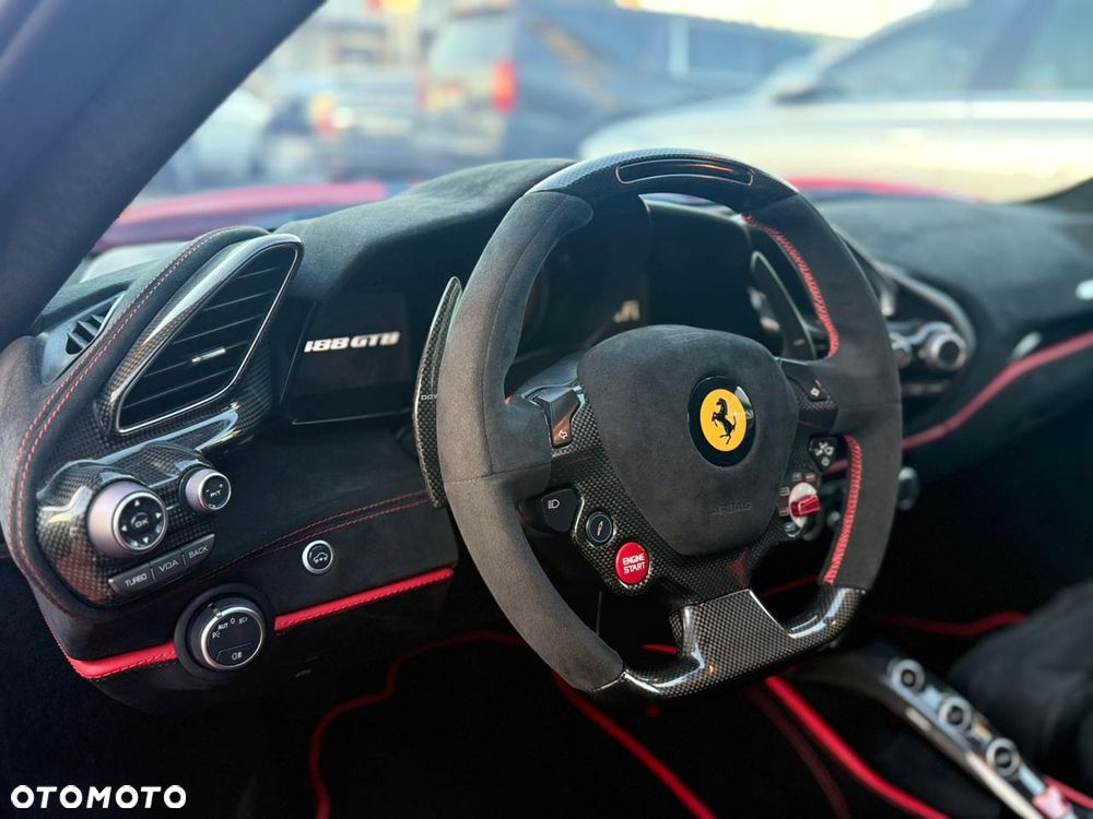 Ferrari 488 - 18