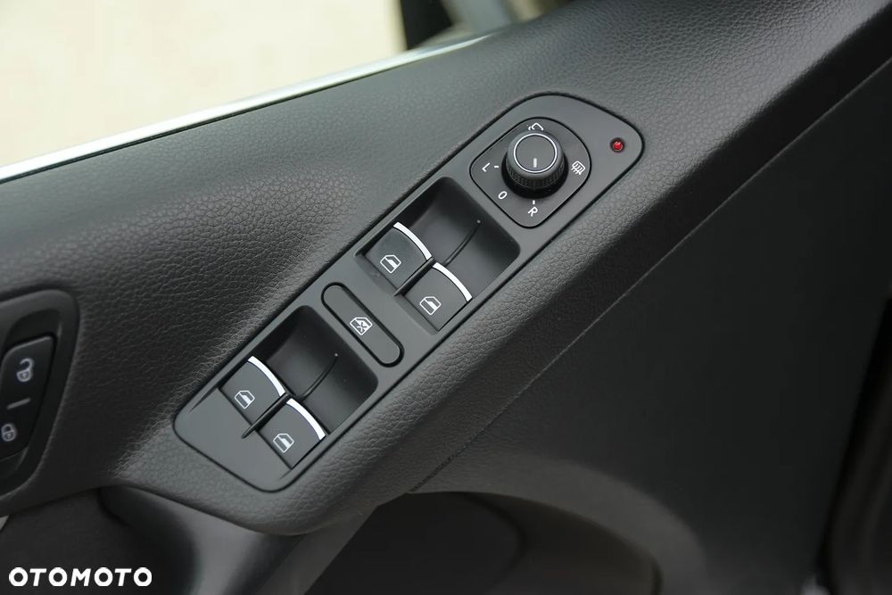 Volkswagen Tiguan 2.0 TDI DPF 4Motion BlueMotion Technology DSG Sport & Style - 23