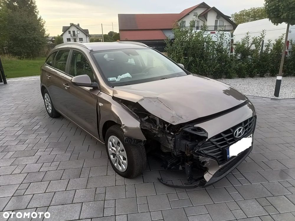 Hyundai i30 1.5 DPI Classic + - 3