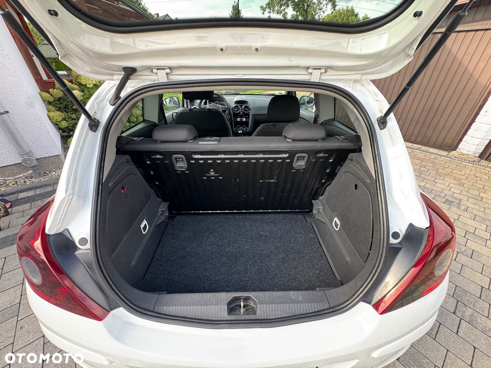 Opel Corsa 1.4 16V Sport - 15