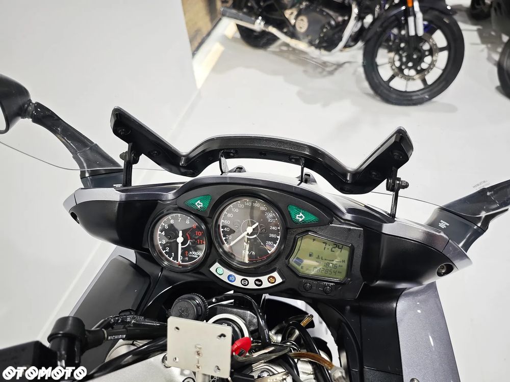 Yamaha FJR - 9