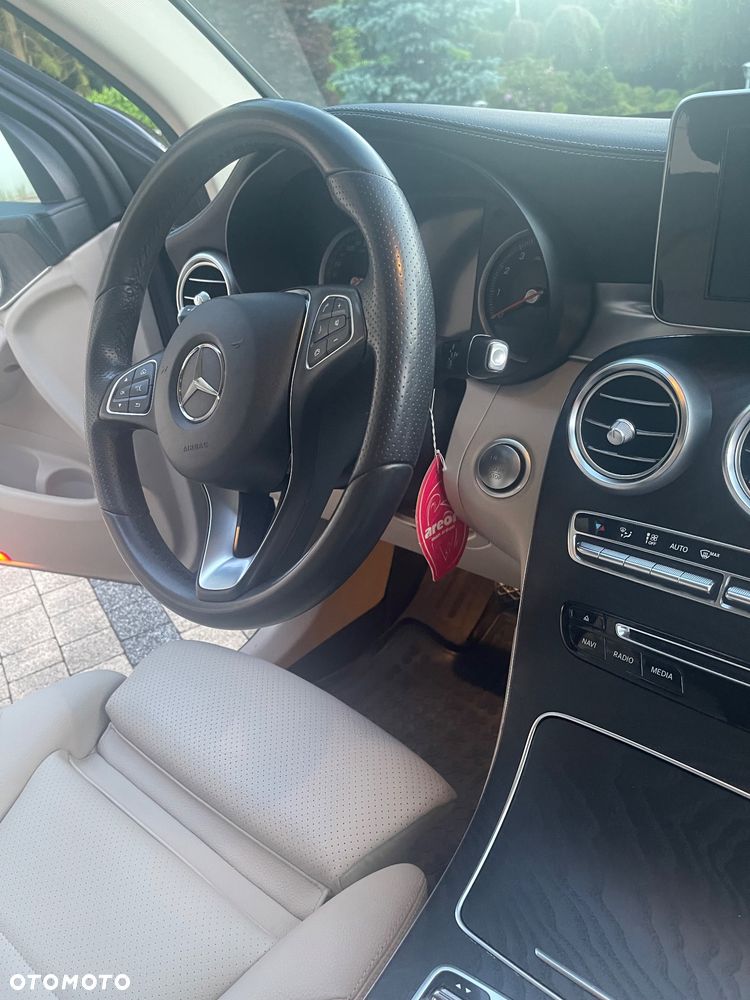 Mercedes-Benz GLC - 23
