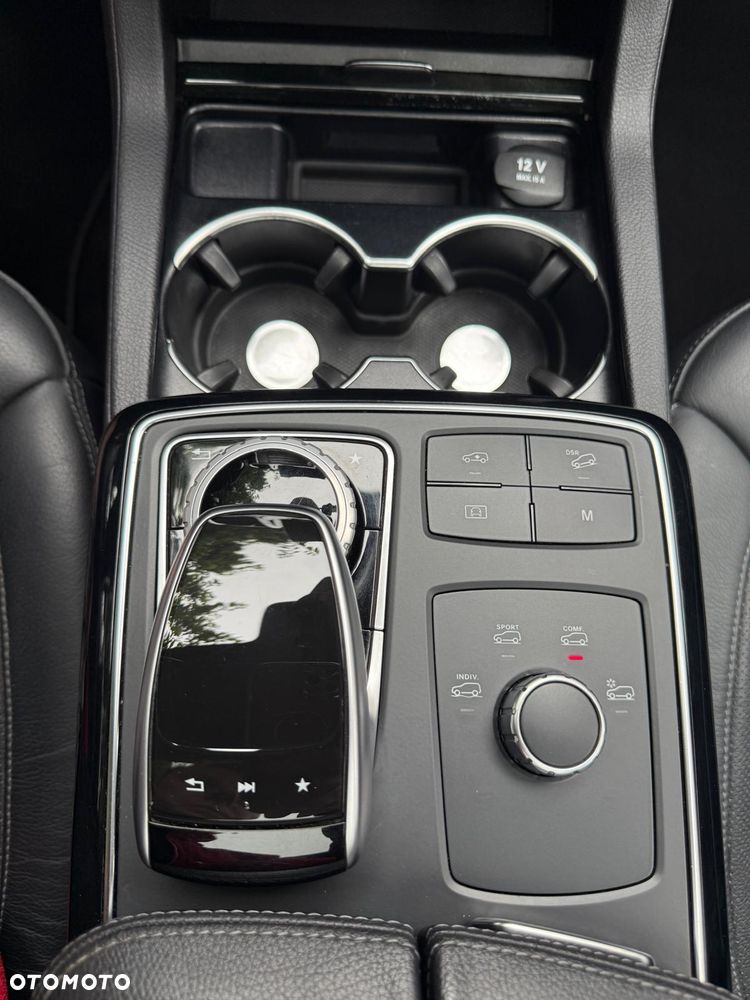 Mercedes-Benz GLE - 26