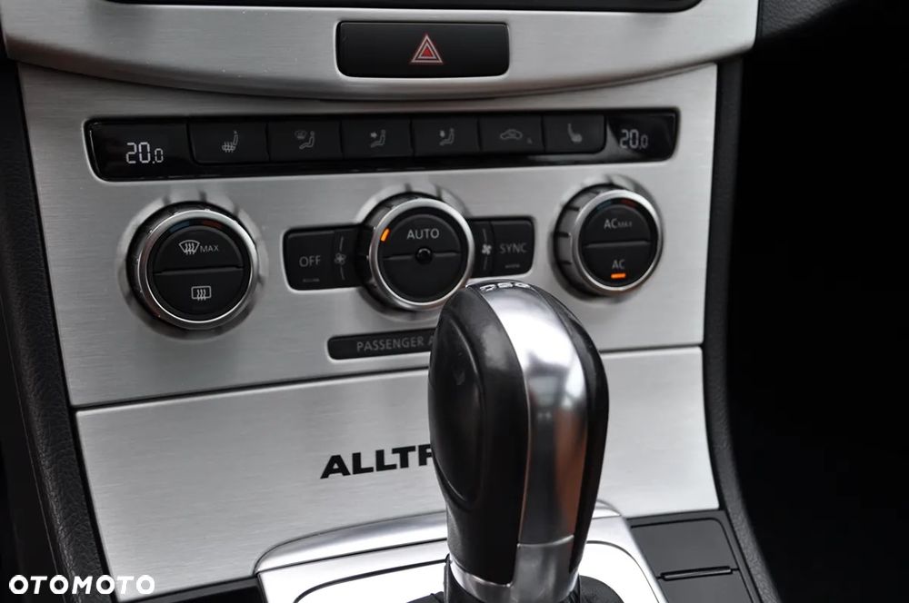 Volkswagen Passat Alltrack 2.0 TDI 4Mot DSG - 26
