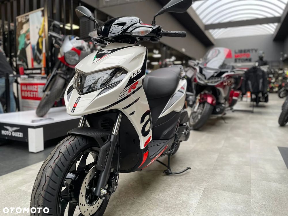 Aprilia SR - 8