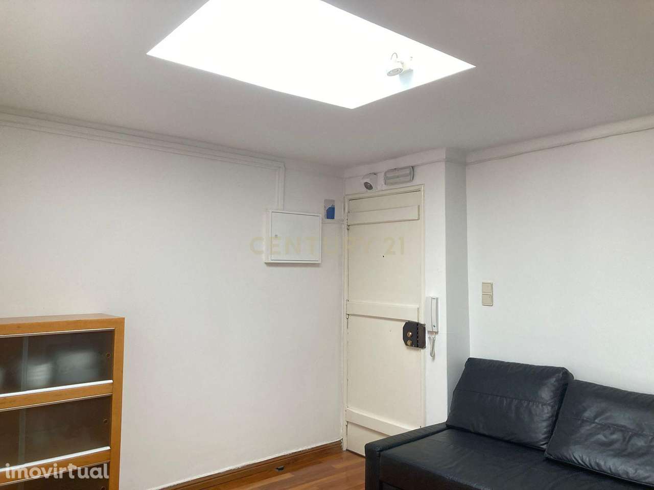 Apartamento T2 para Arrendamento – Rua da Rosa, Bairro Alto - Grande imagem: 3/26