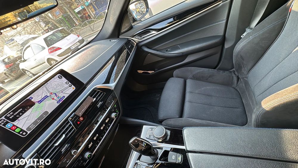 BMW Seria 5 530d xDrive AT - 8