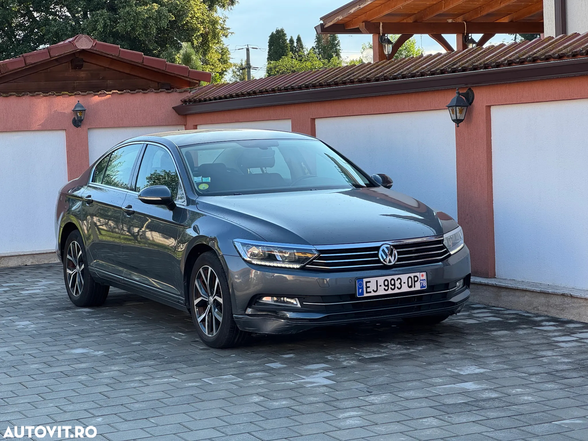 Volkswagen Passat - 6