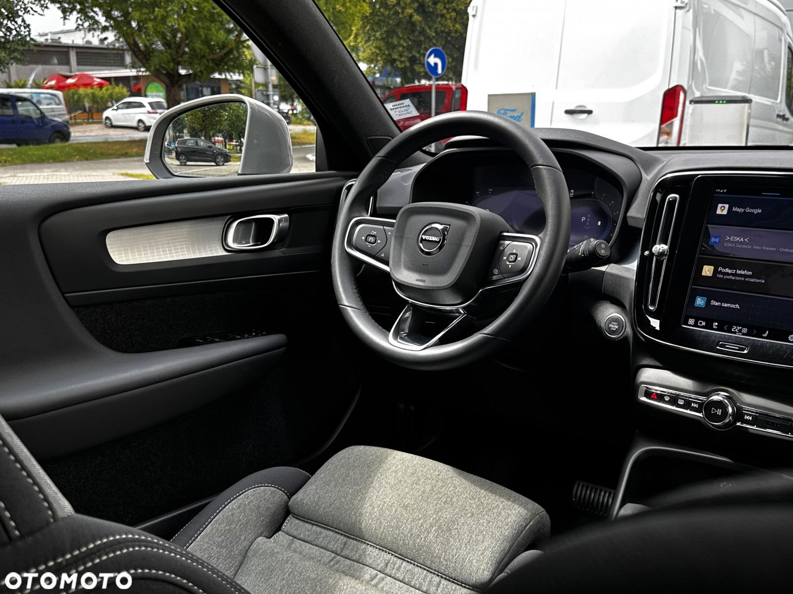 Volvo XC 40 - 18