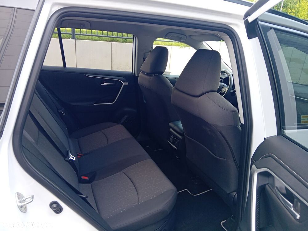 Toyota RAV4 - 12