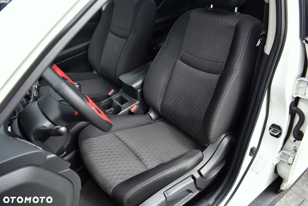 Nissan X-Trail 1.6 DIG-T N-Vision - 26