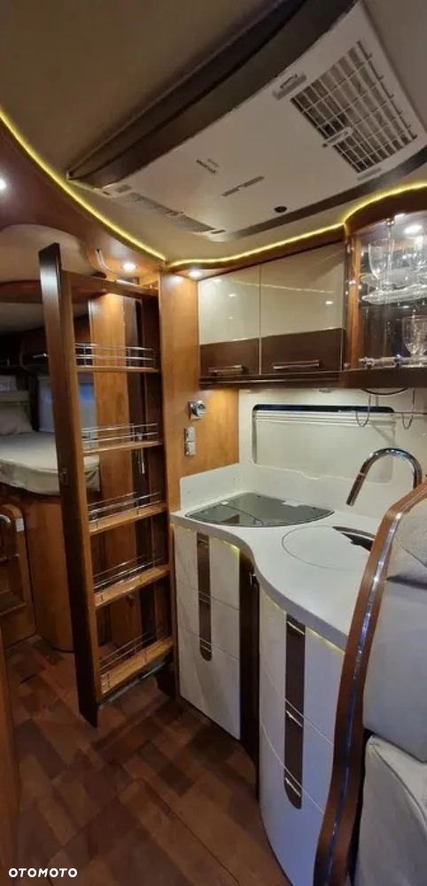 Carthago CHIC C-LINE II 4.8 - 15