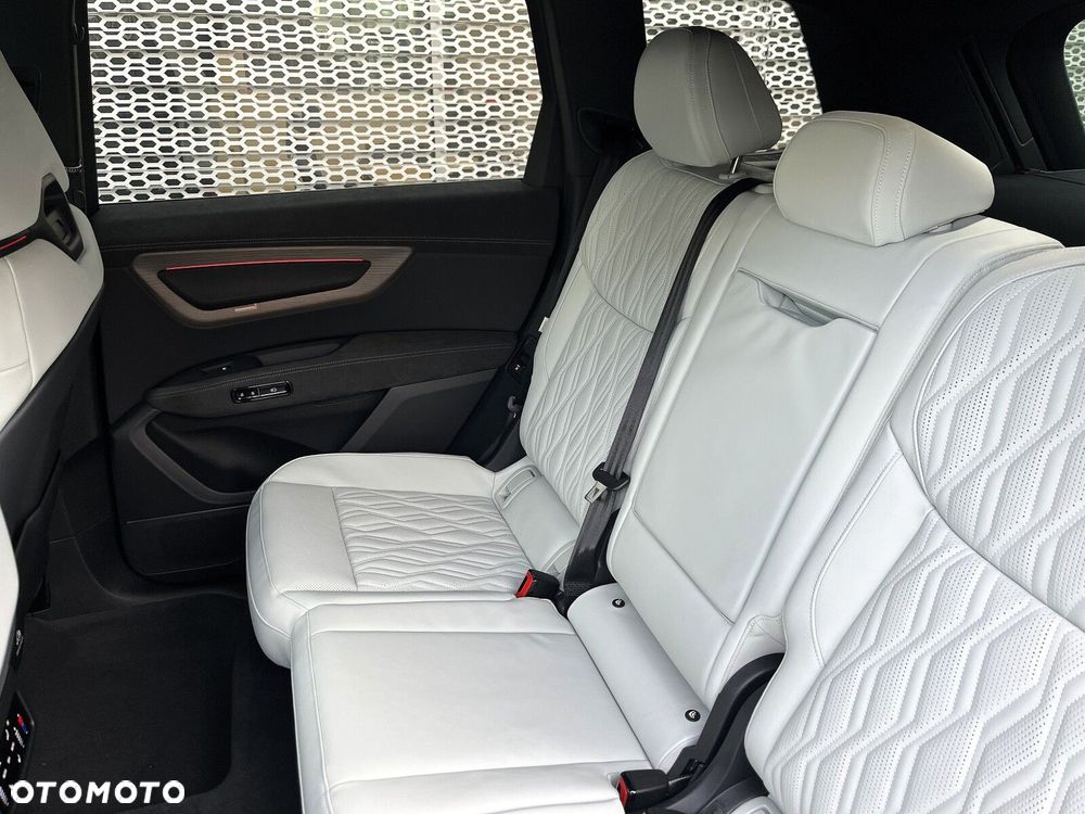 Audi Q7 - 25