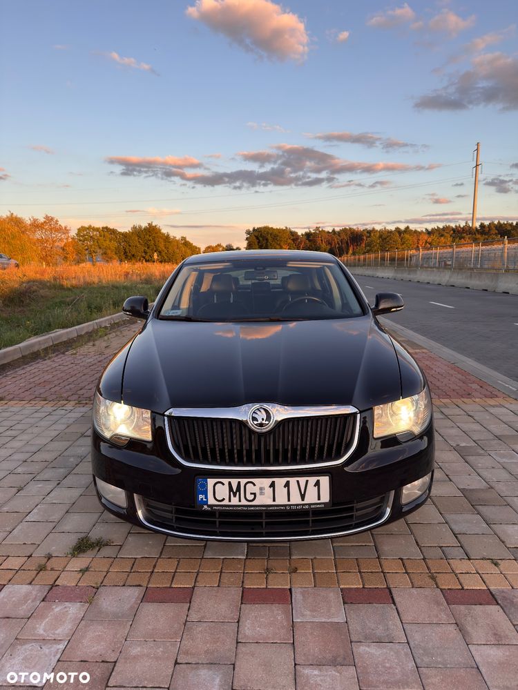 Skoda Superb 2.0 TDI DSG Elegance - 3
