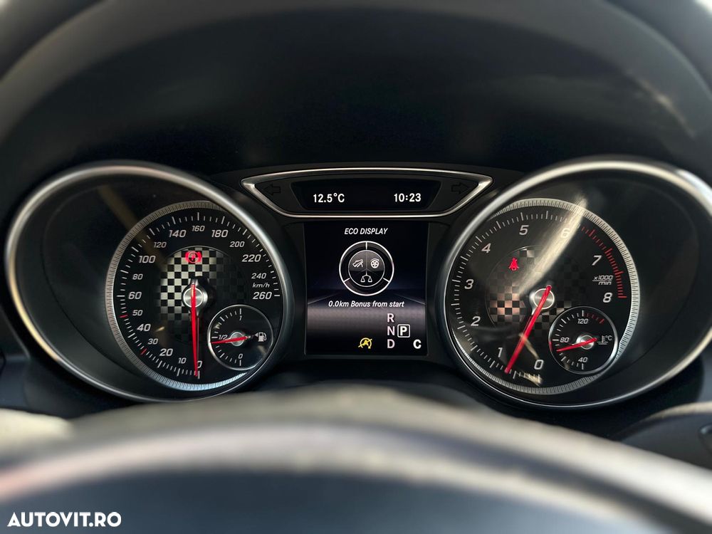 Mercedes-Benz A 180 7G-DCT Urban - 20