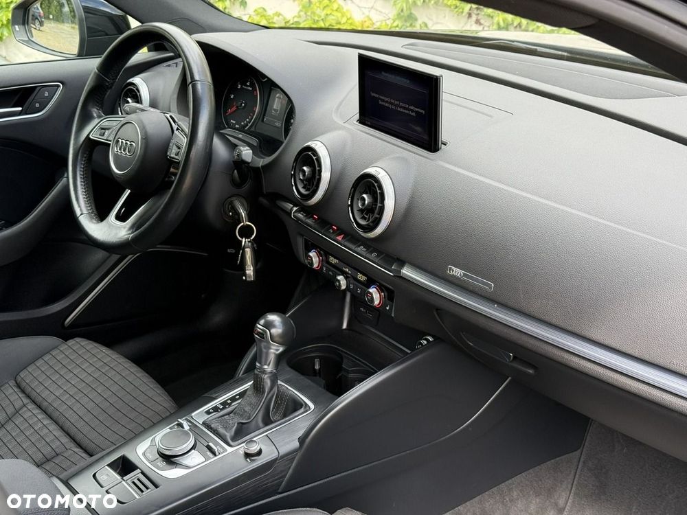 Audi A3 Sportback 35 TDI S tronic S line - 8