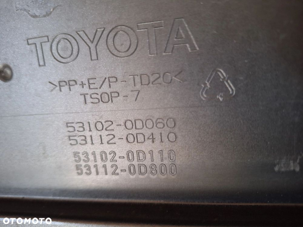TOYOTA YARIS III LIFT 14-17 KRATKA ATRAPA ŚRODKOWA ZDERZAKA PRZÓD+CHROMY ORYG. TOYOTA 53102-0D060 / 53112-0D410 WYSYŁKA - 16