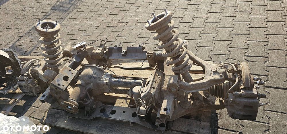 SANKI PRZEDNIE MITSHUBISHI PAJERO IV 3.2 DID - 4