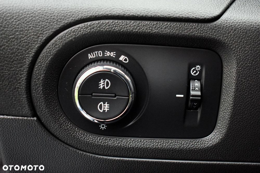 Opel Grandland X 1.6 D Start/Stop INNOVATION - 25