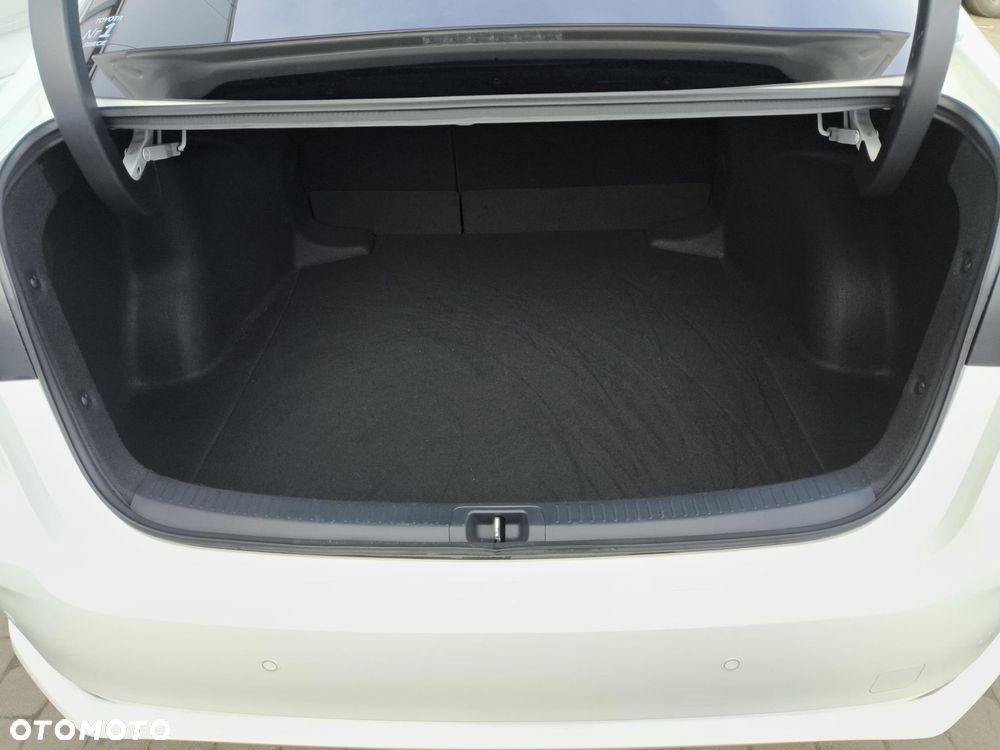 Toyota Corolla 1.8 Hybrid Style - 13