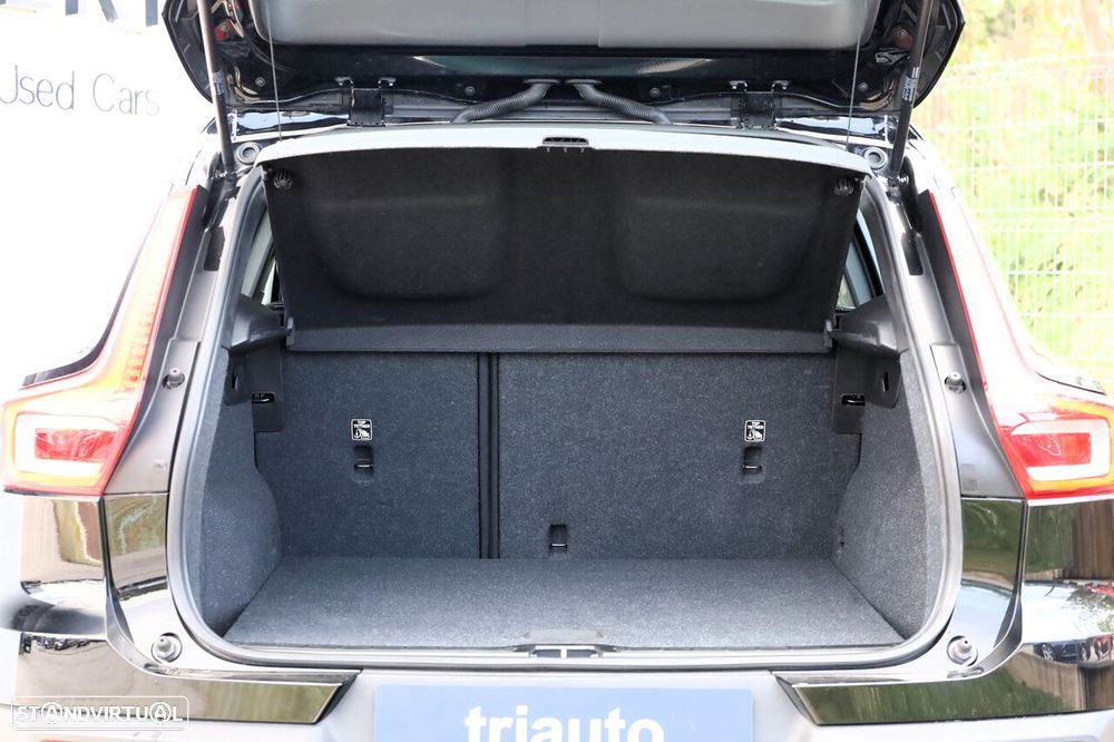 Volvo XC 40 2.0 D3 - 4