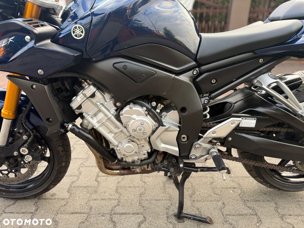 Yamaha FZS - 21