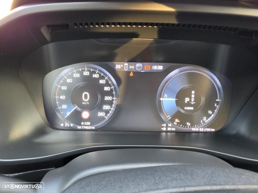 Volvo XC 40 1.5 T4 PHEV Core - 34