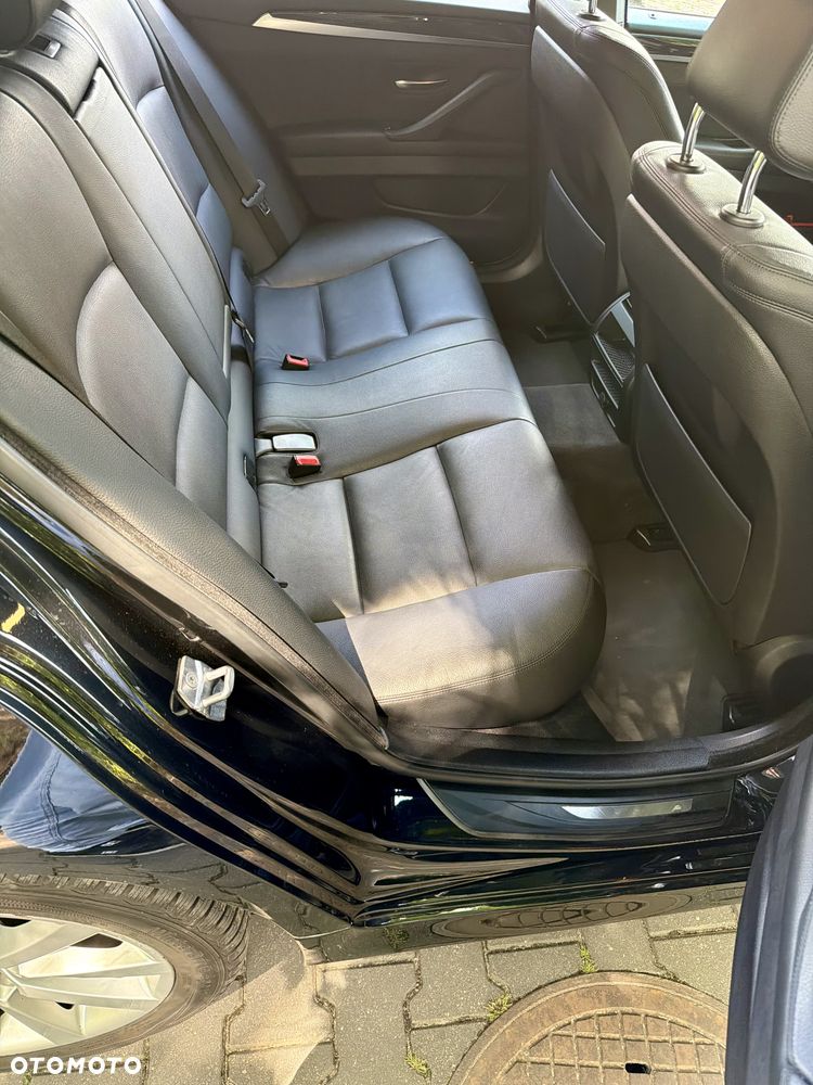 BMW Seria 5 520d - 12