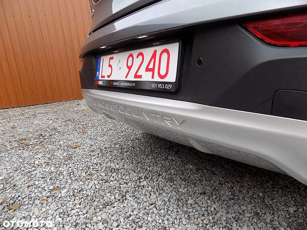 Volvo V40 Cross Country D2 Momentum - 24