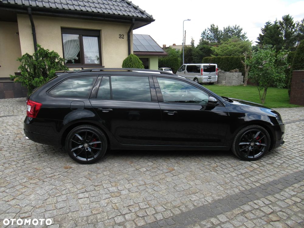 Skoda Octavia 2.0 TDI DSG RS - 13