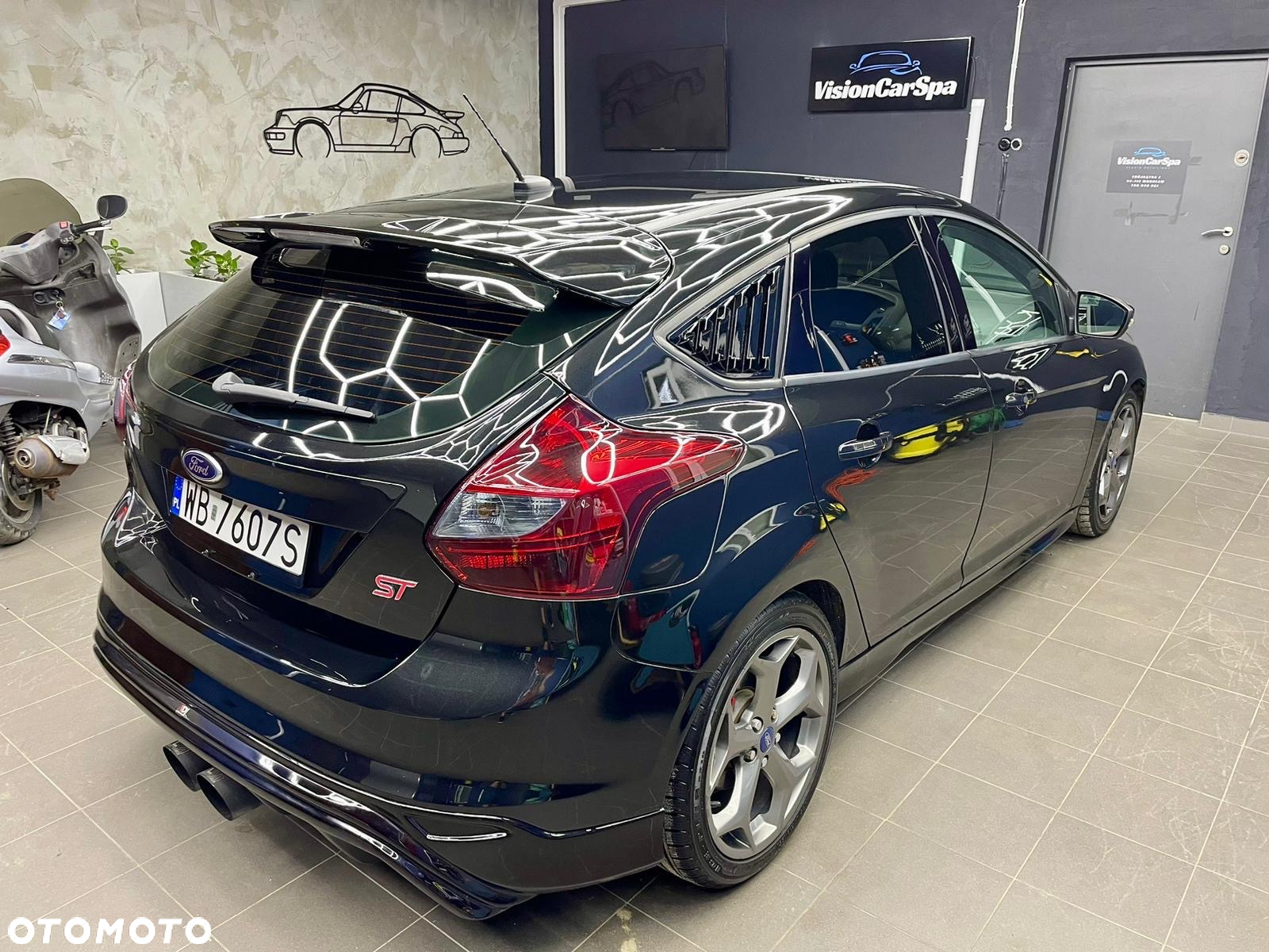 Ford Focus ST - 5